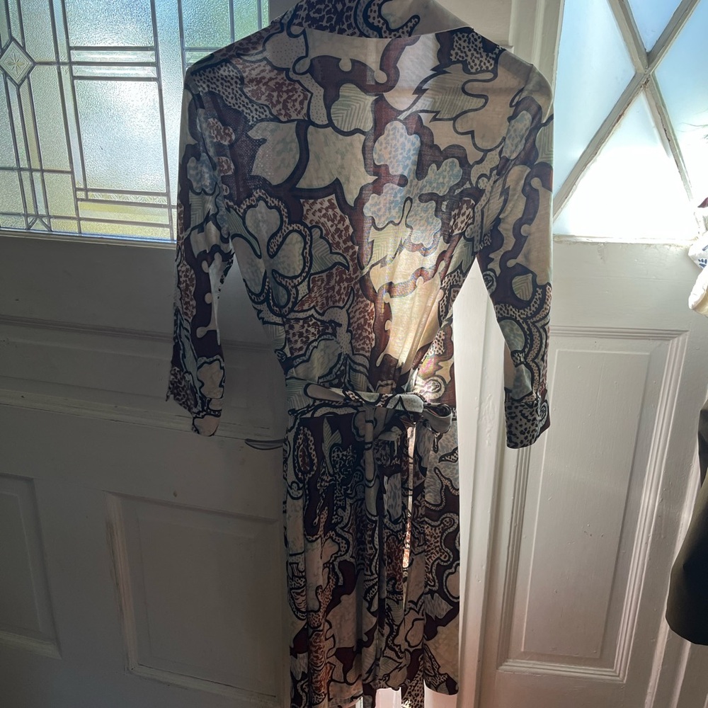 Vintagw Dvf Silk Wrap Dress Floral Patterned Wrap… - image 1